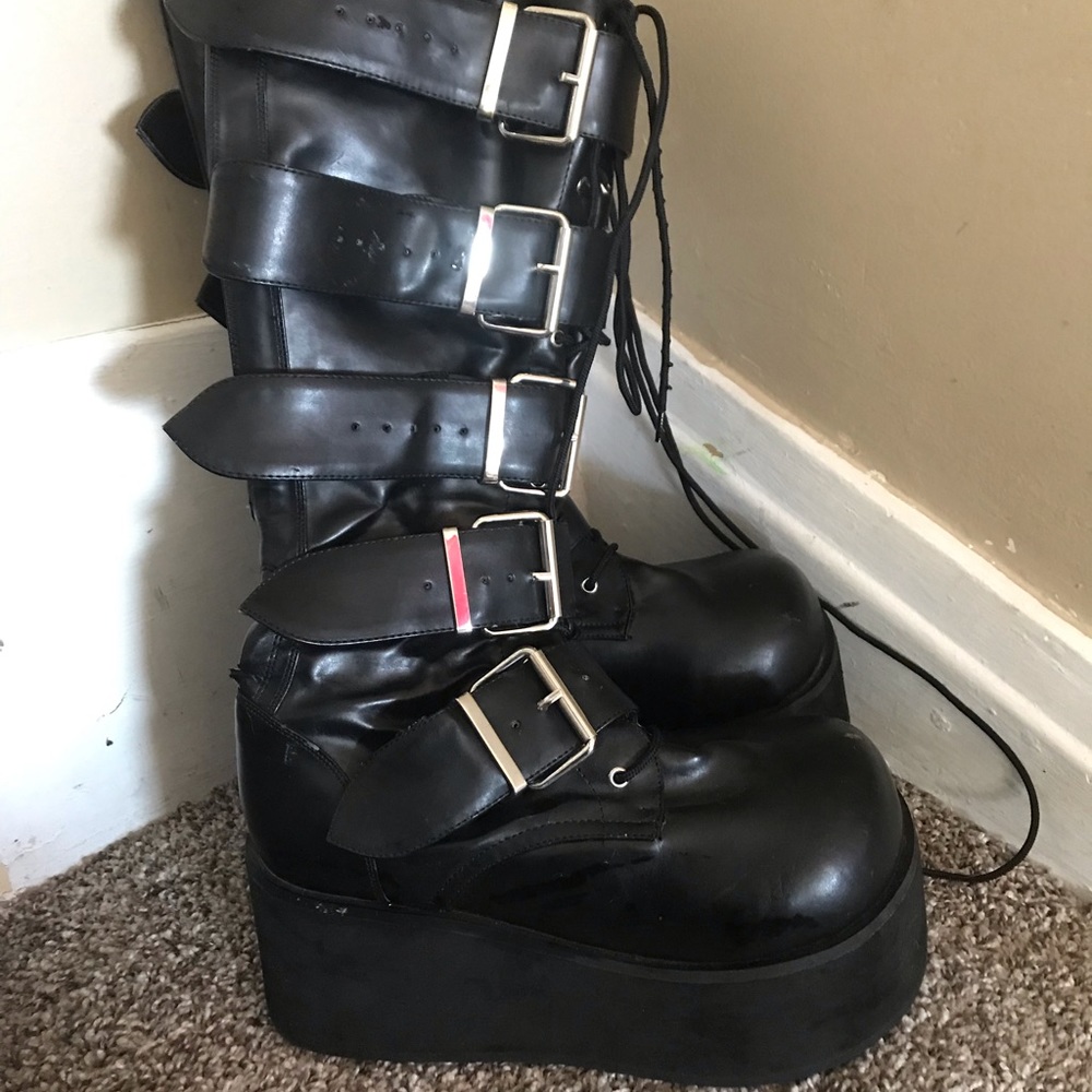 Goth platform buckle boots